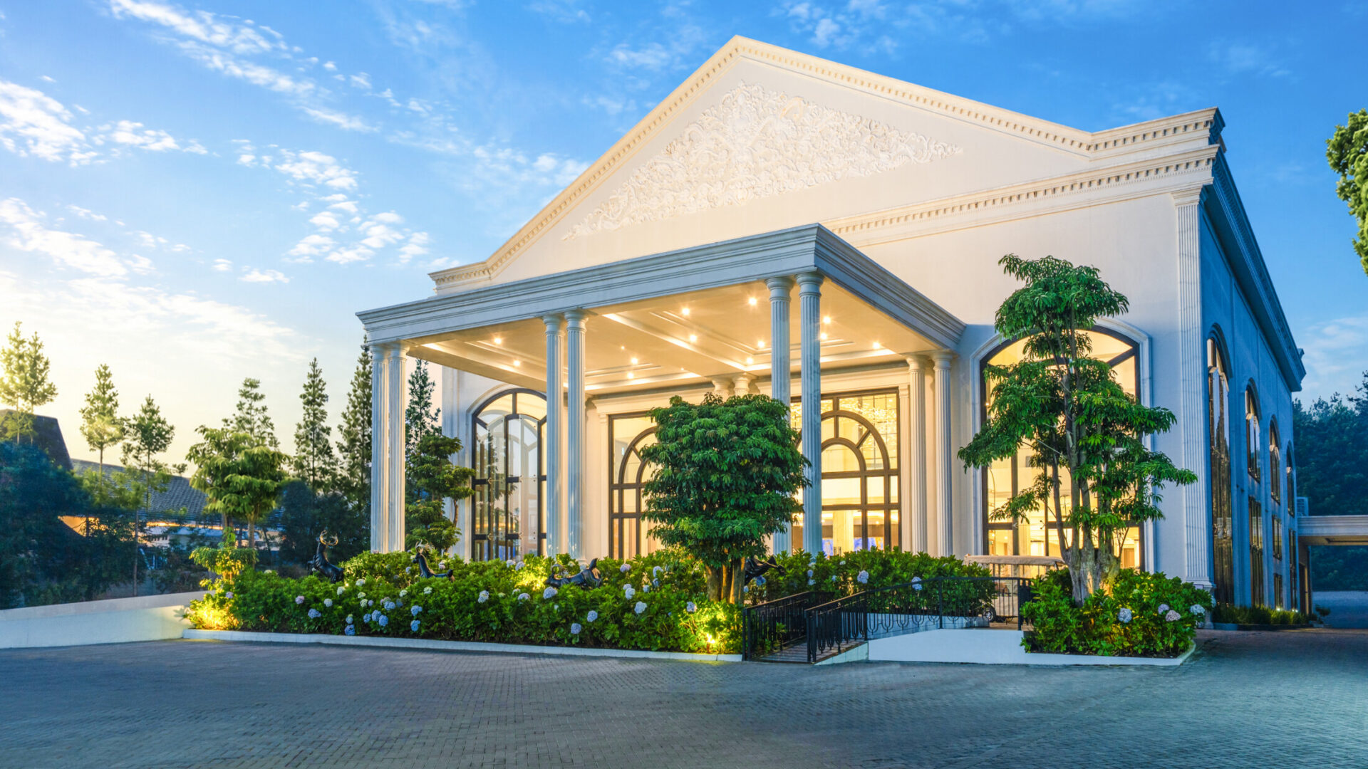 L'Eminence Golf & Resort Lembang